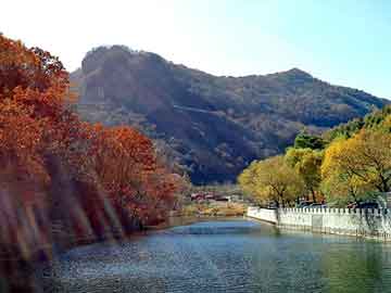澳門彩票一直是廣大彩民關(guān)注的焦點(diǎn)，隨著彩票市場的不斷發(fā)展，新澳門天天開獎已經(jīng)成為了一個備受關(guān)注的話題。本文將為大家?guī)硪环萑娴男掳拈T天天開獎攻略，幫助大家更好地了解彩票市場，掌握彩票技巧，提高中獎概率。